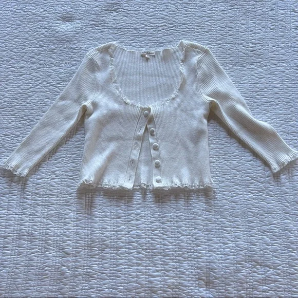 SOLD For love and lemons button cropped cardigan - Picture 5 of 10